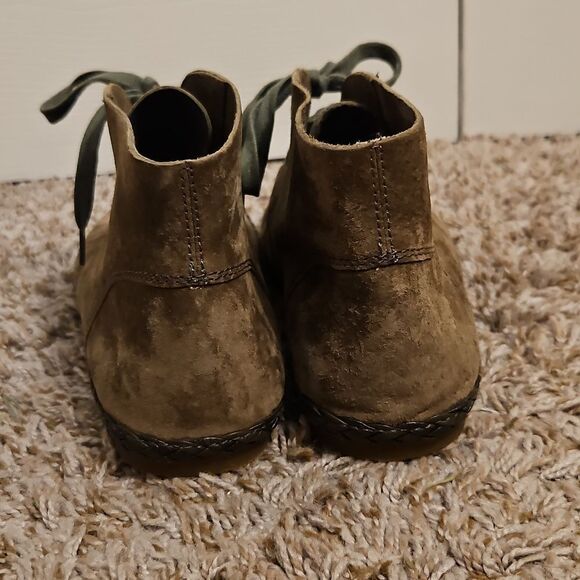 Aetrex Addison Suede Ankle Boots with Green Laces 9-9.5 - Picture 3 of 6